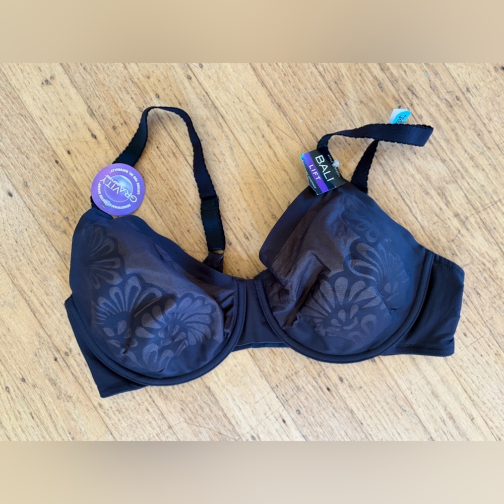Bali underwire gravity defying bra 38C black new with tags - Picture 1 of 10
